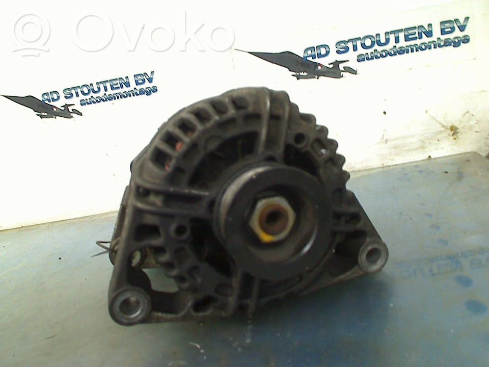 Opel Corsa D Alternador 