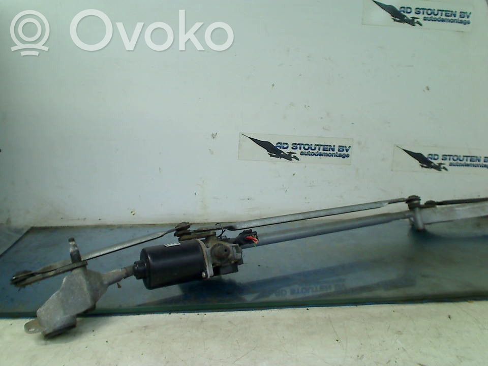 Mercedes-Benz A W169 Tringlerie et moteur d'essuie-glace avant 