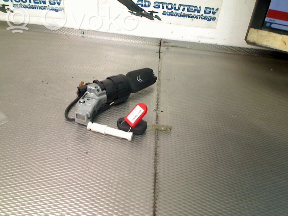 Citroen C3 Užvedimo spynelė 