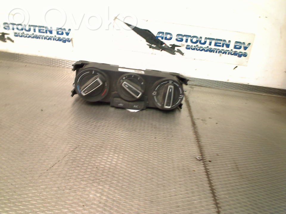 Volkswagen Polo V 6R Centralina del climatizzatore 