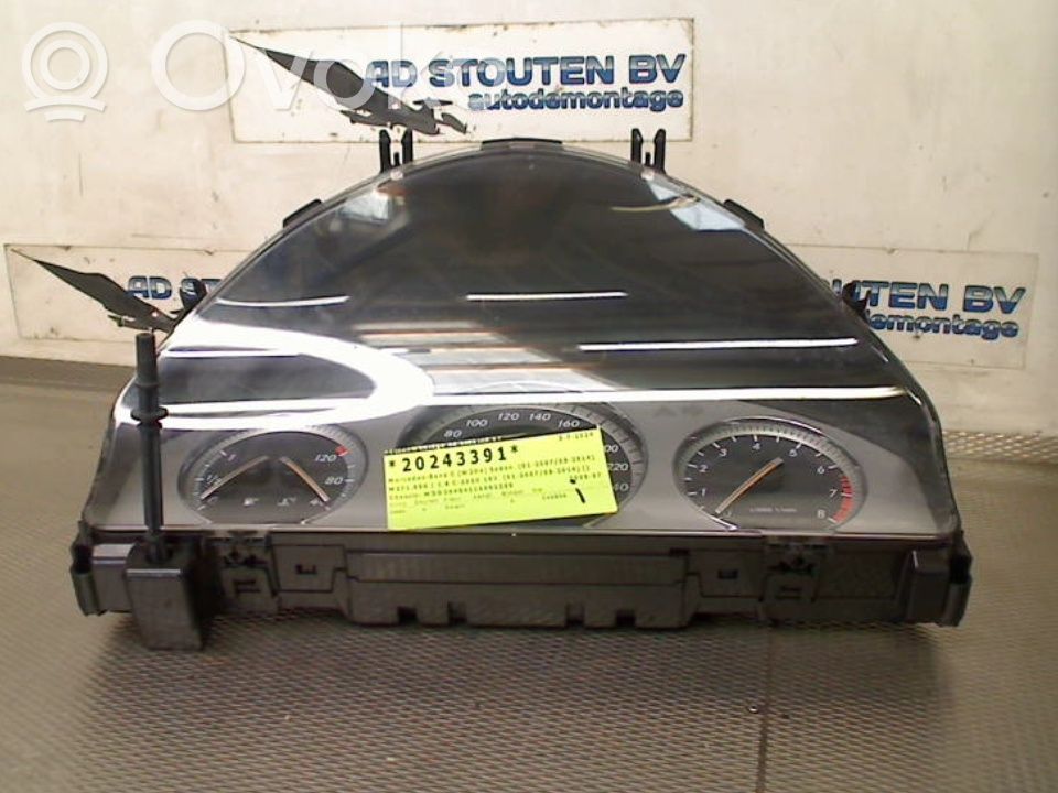 Mercedes-Benz C W204 Vitezometru (grup de instrumente) 