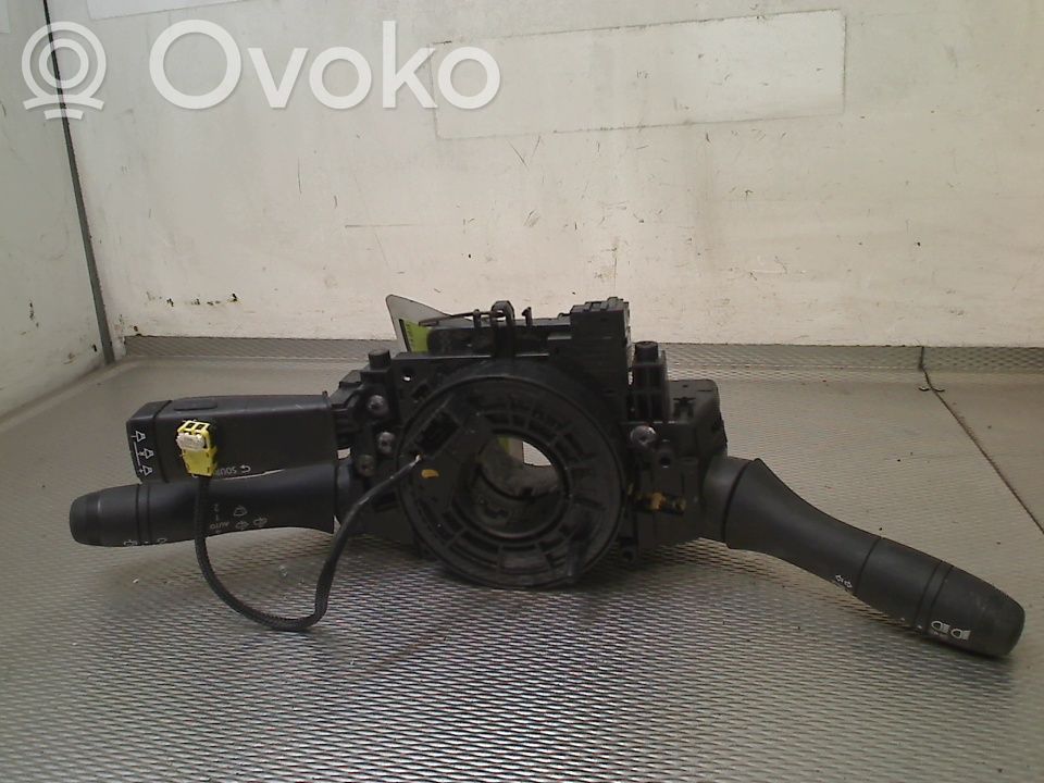 Renault Clio V Boutons / interrupteurs volant 