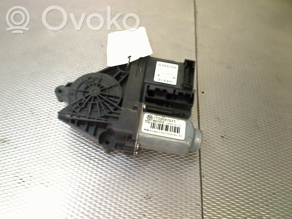 Volkswagen Caddy Motor del regulador de la ventanilla de la puerta delantera
