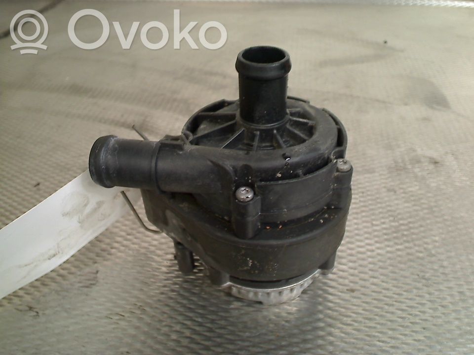 Volkswagen Golf VIII Pompa dell’acqua