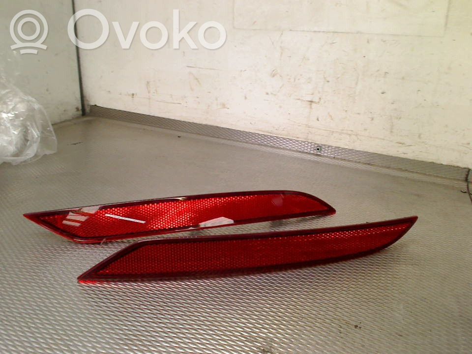 Volkswagen Golf VII Reflector de faros/luces traseros 
