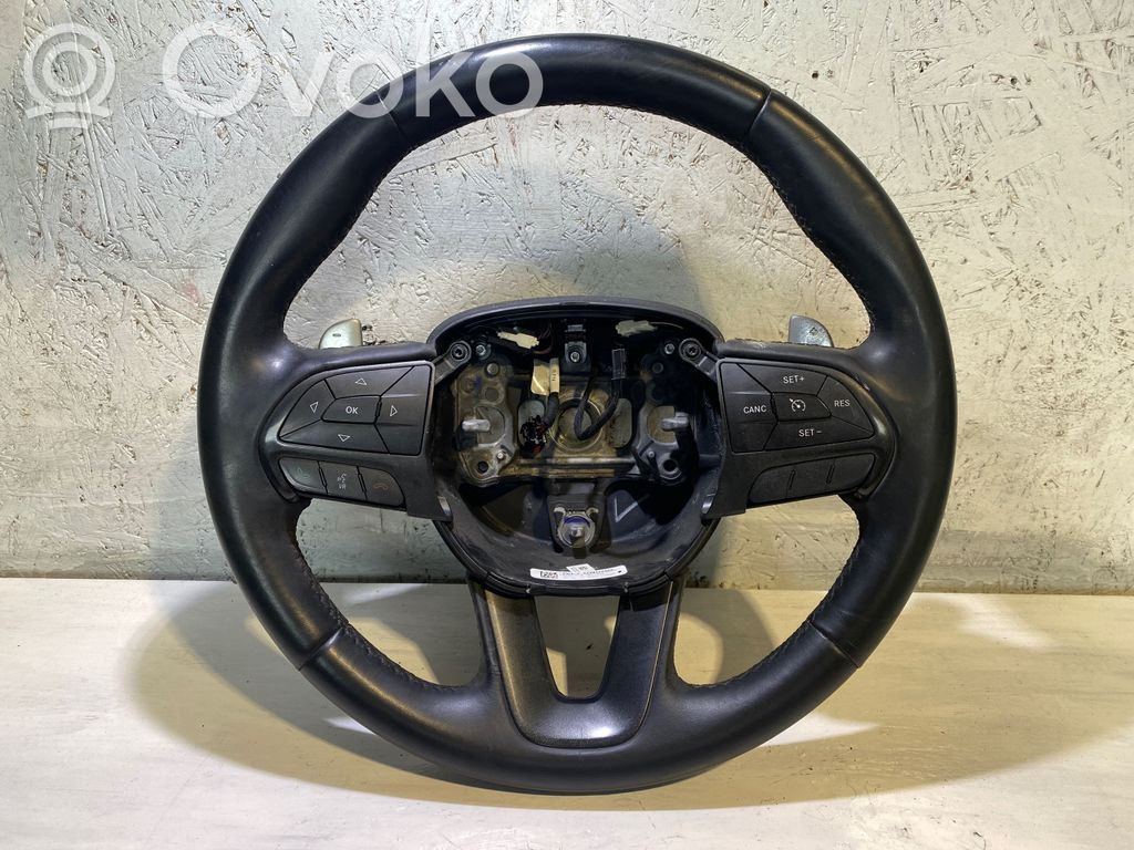Dodge Challenger Ohjauspyörä 