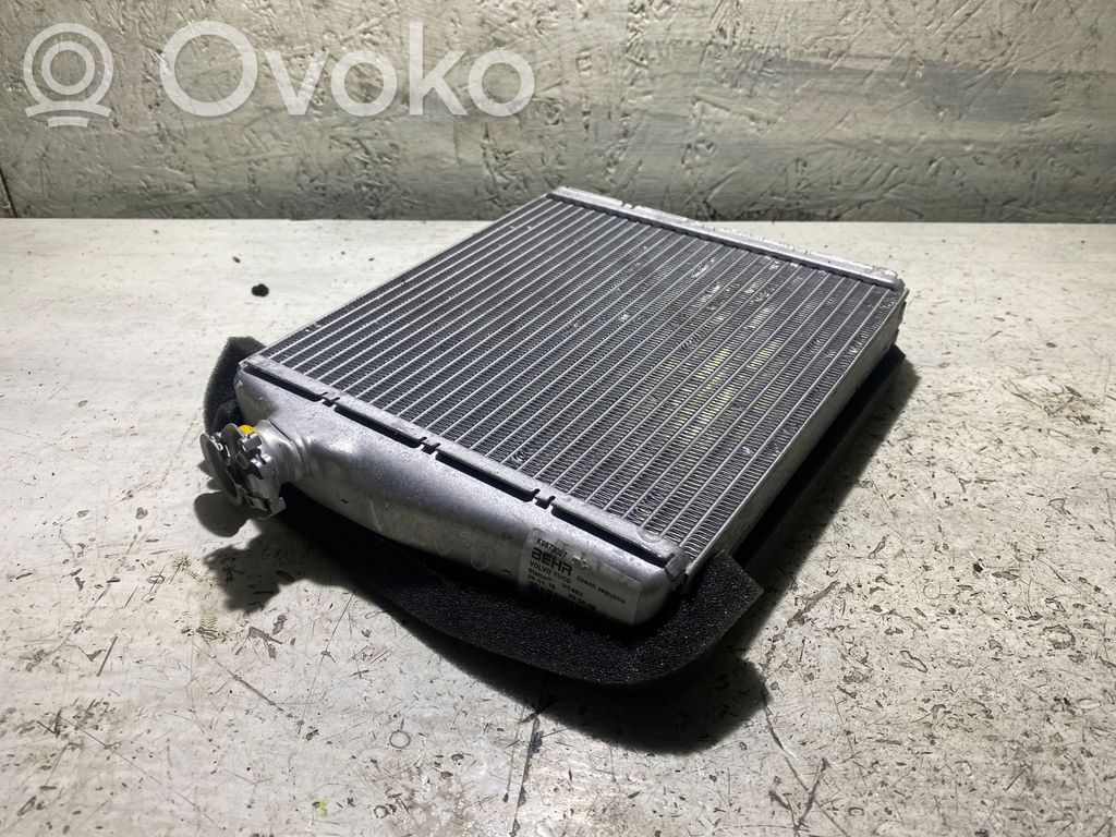Volvo V70 Pečiuko radiatorius 