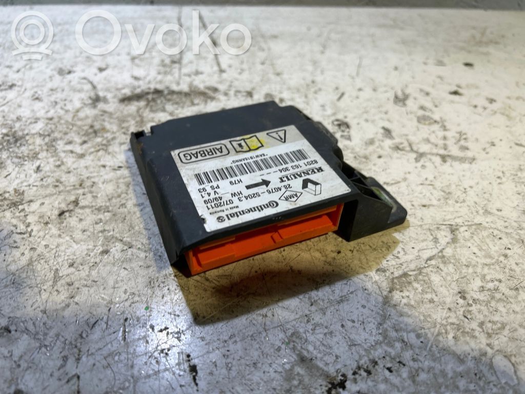 Dacia Duster Airbag control unit/module 
