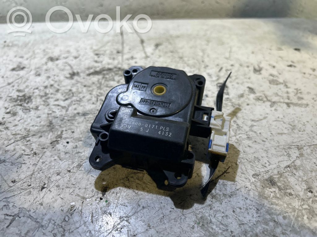 Toyota RAV 4 (XA30) Oro sklendės varikliukas 