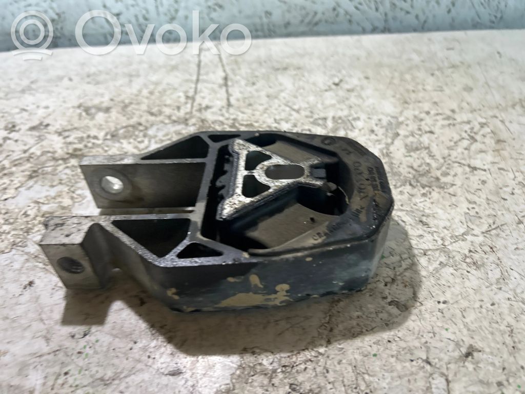 Engine mount bracket   31330017