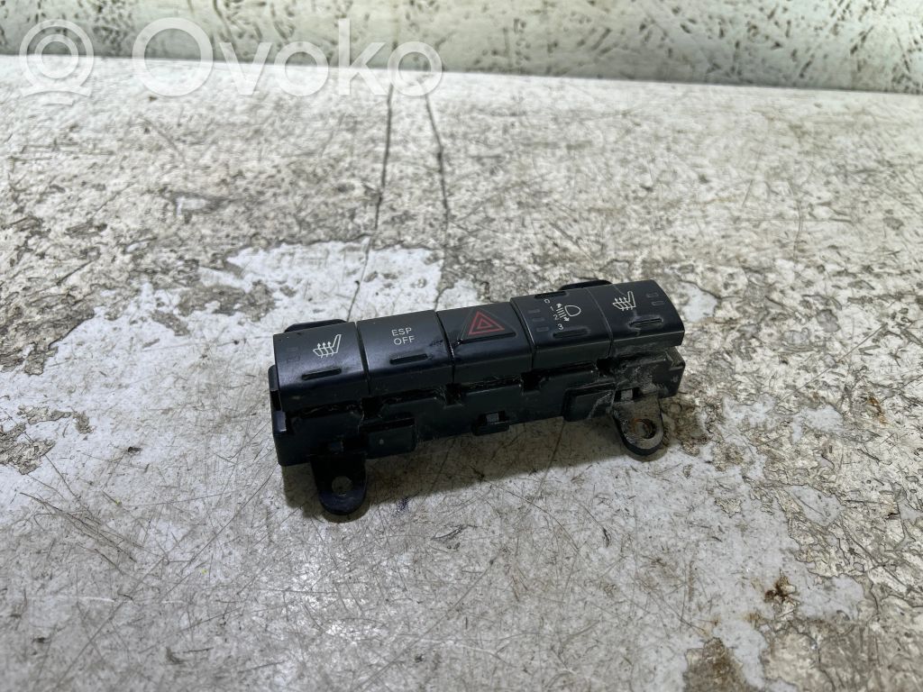 Dodge Caliber Hazard light switch 