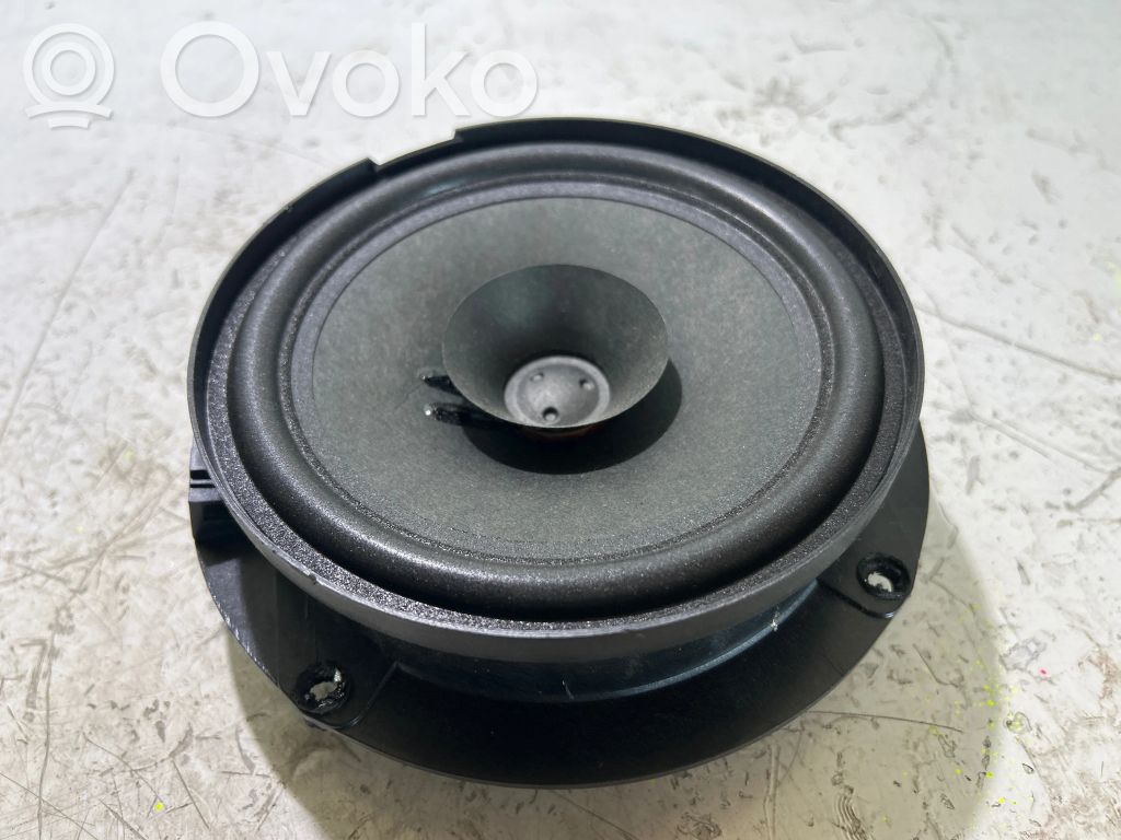 Volkswagen Amarok Głośnik niskotonowy 