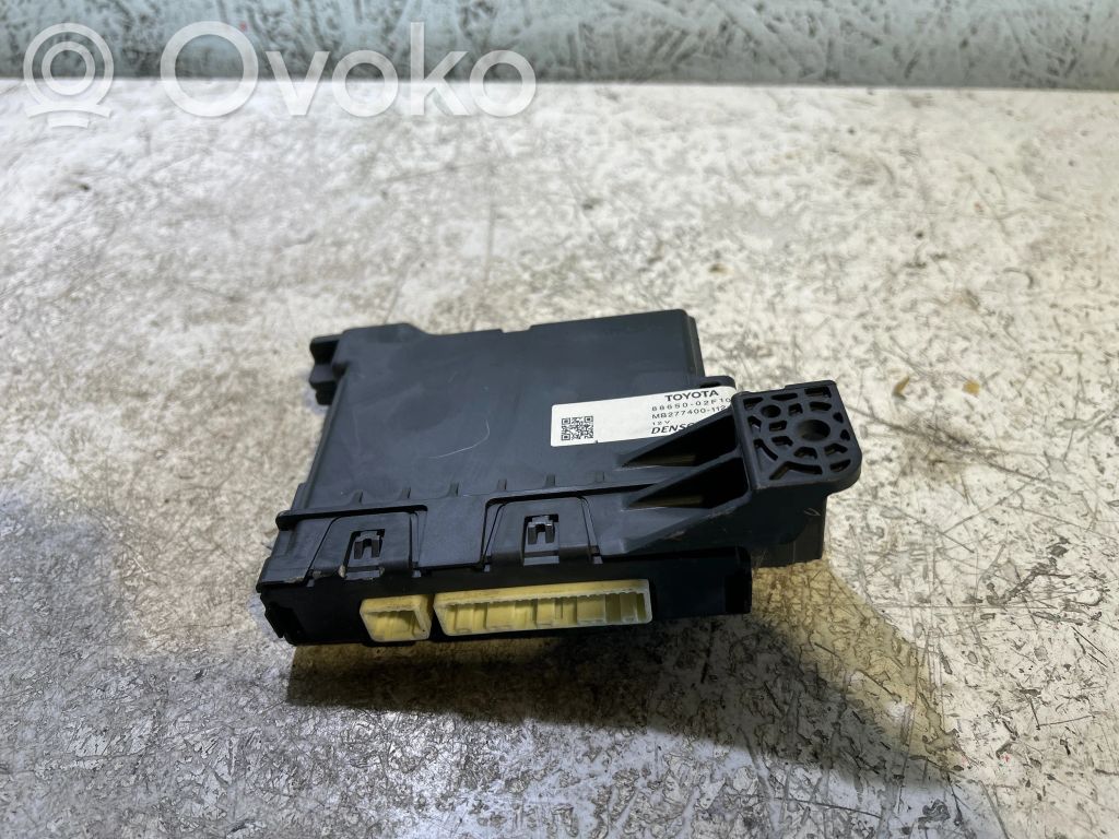 Toyota Auris E180 Climate control unit 