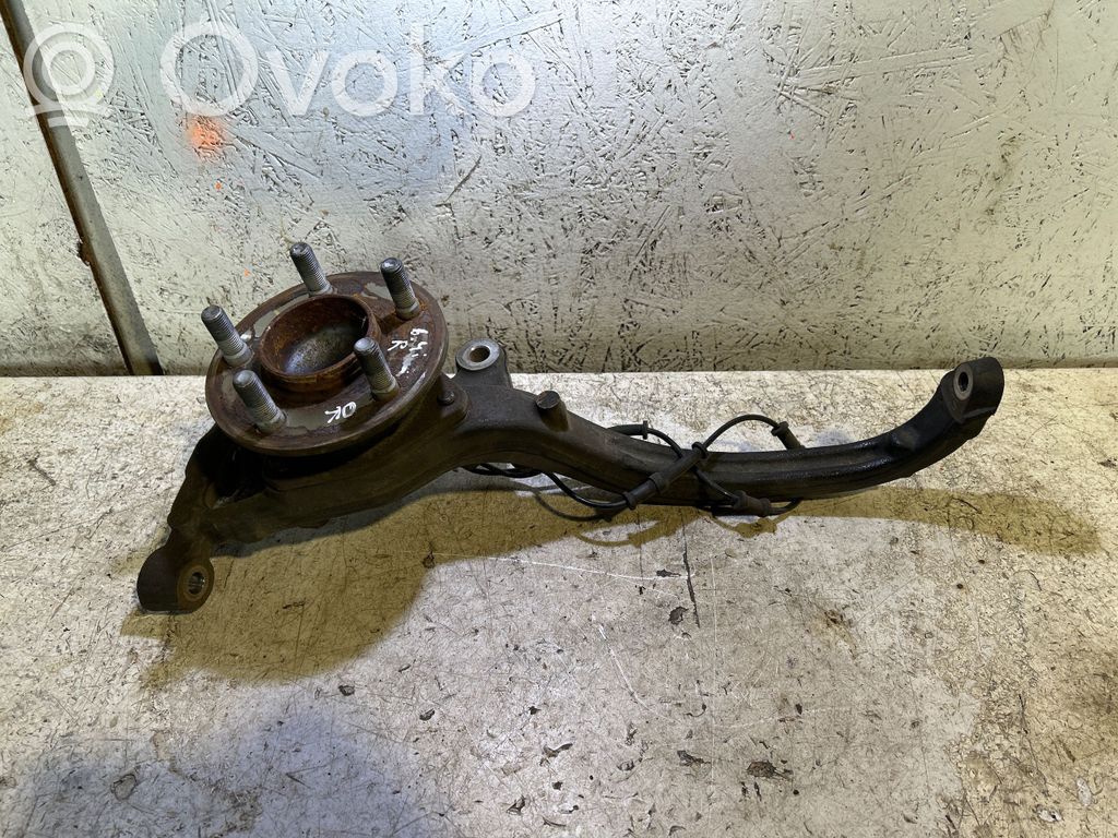 Dodge Challenger Front wheel hub 