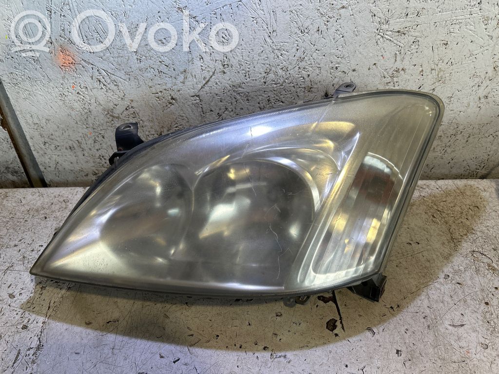 Toyota Corolla E120 E130 Phare frontale 