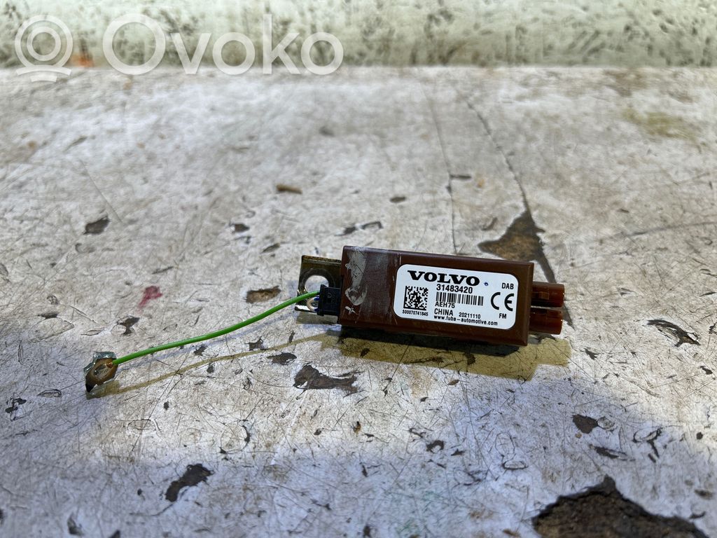Volvo XC40 Amplificator antenă aeriană 