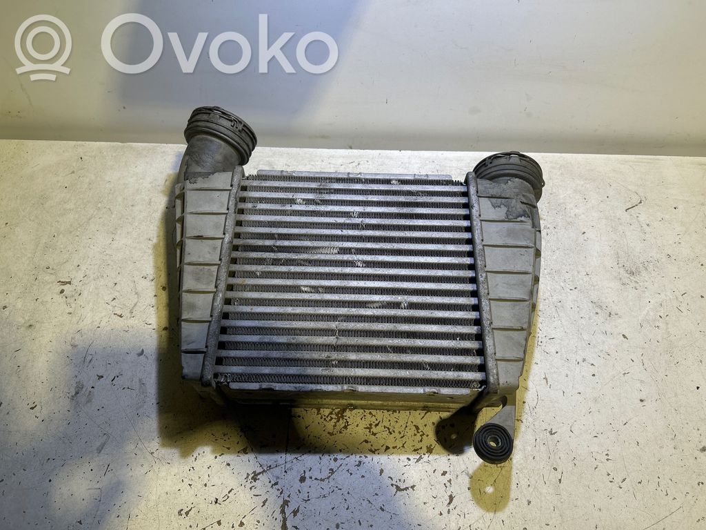 Volkswagen Phaeton Interkūlerio radiatorius 