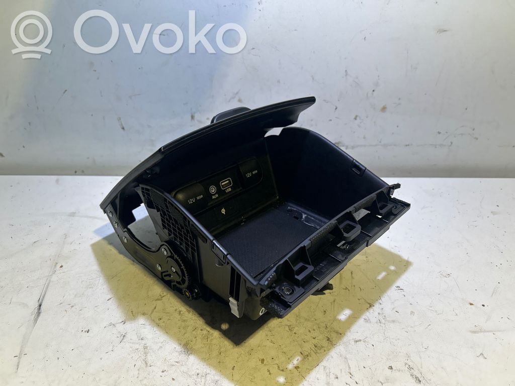 KIA Sorento Wireless charging module 
