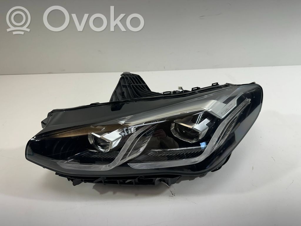 BMW 2 Active Tourer U06 Headlight/headlamp 