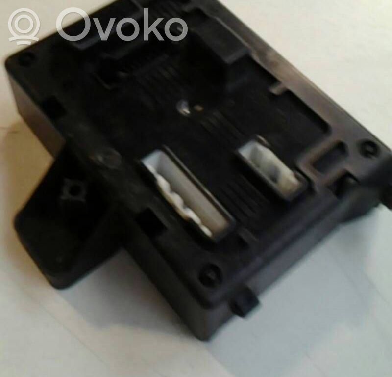 Other control units/modules   8200852286