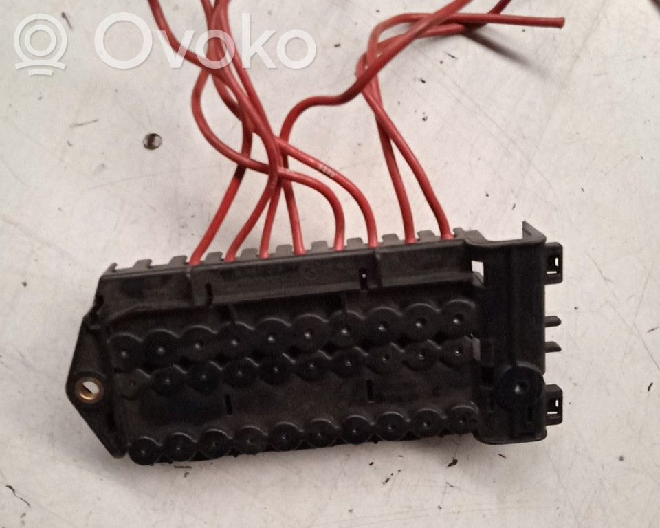 SAM vadības bloks   689