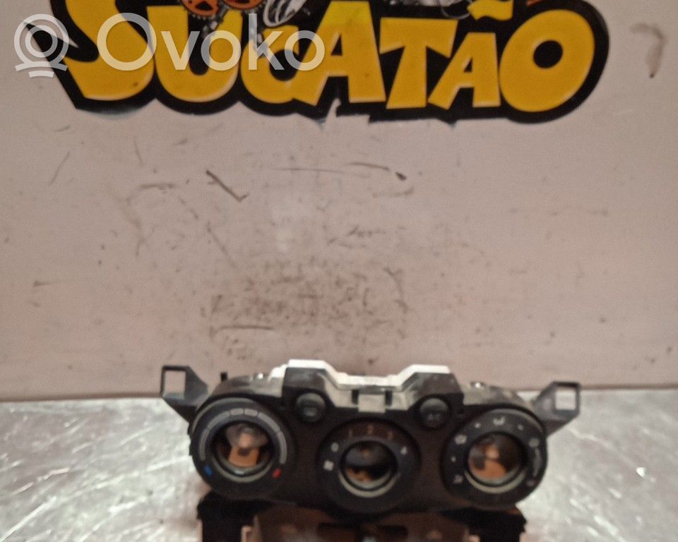 Climate control unit   8J06,D651,FALTAM3BOTOES