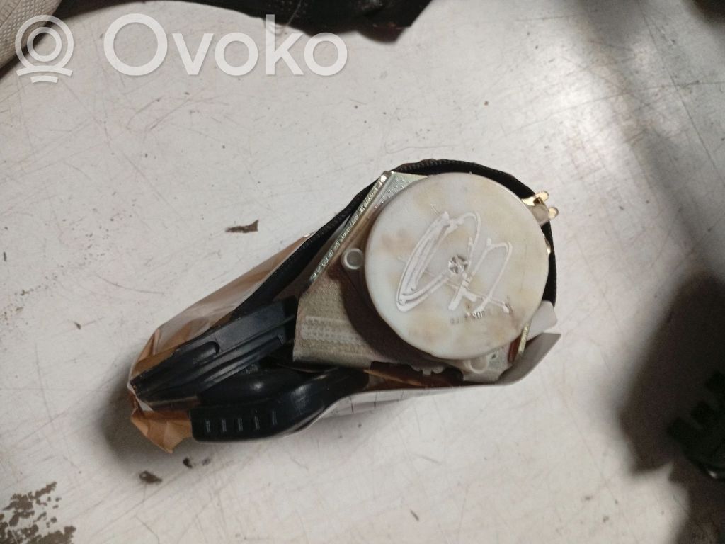 Volkswagen Touran I Aizmugurējā drošības josta 