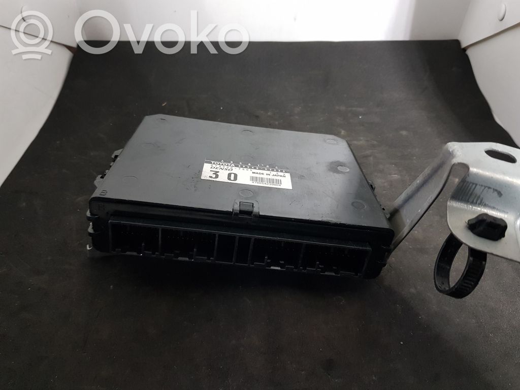 Lexus IS 220D-250-350 Comfort/convenience module 