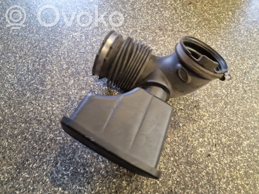 BMW 5 E60 E61 Air intake hose/pipe 