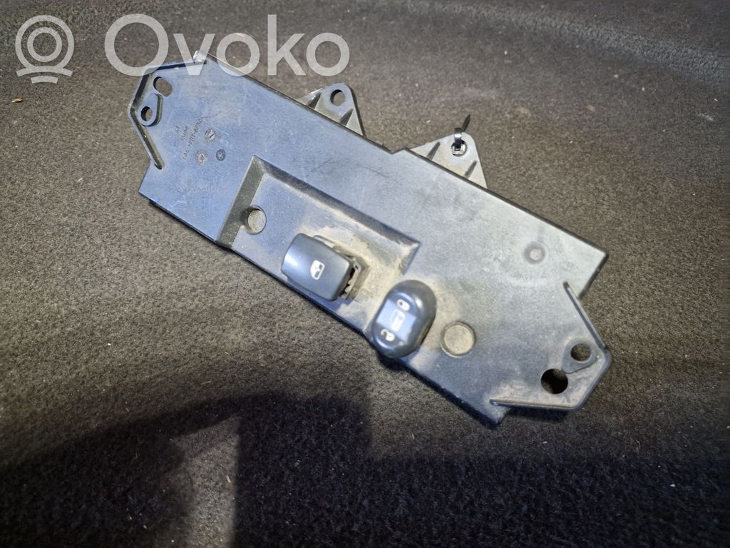 Chrysler Pacifica Electric window control switch 