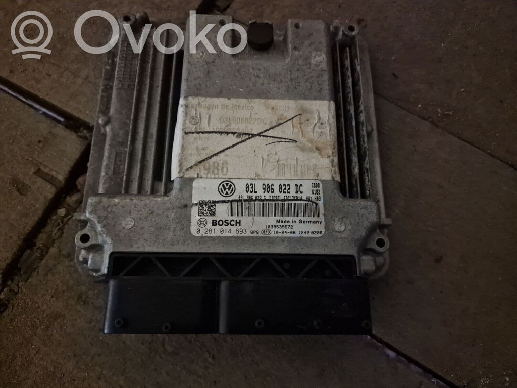 Volkswagen Golf V Engine control unit/module 
