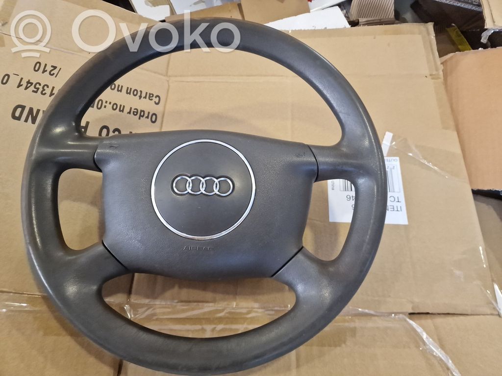 Audi A4 S4 B6 8E 8H Ohjauspyörä 