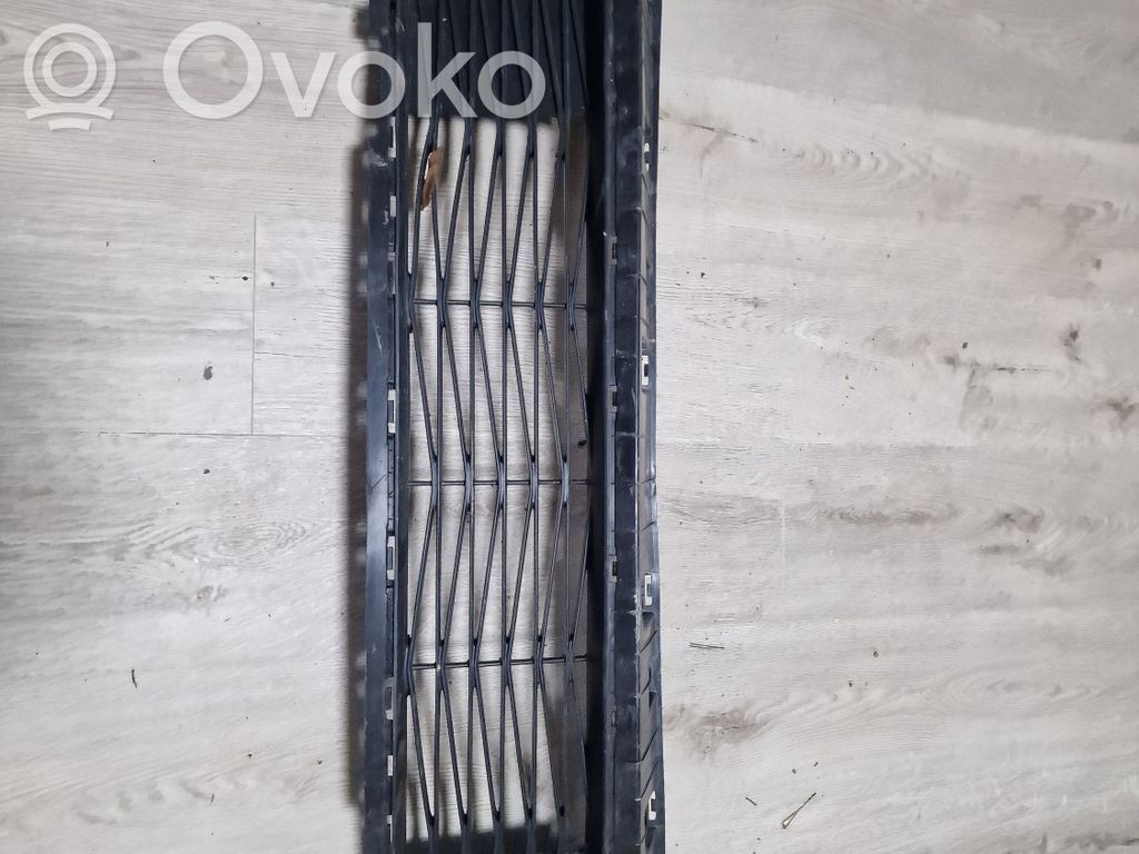 KIA Ceed Front bumper upper radiator grill 