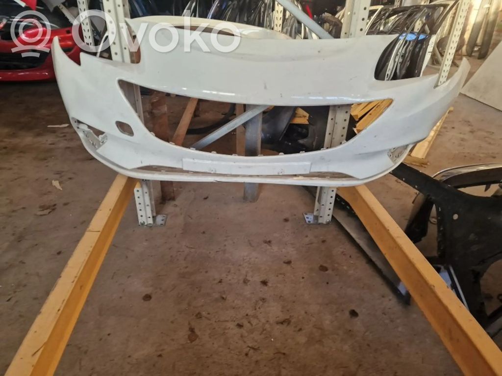 Opel Corsa E Priekinis bamperis 