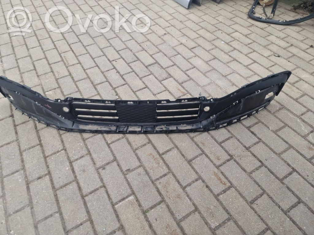 Ford Mustang Mach-E Intercooler air guide/duct channel 