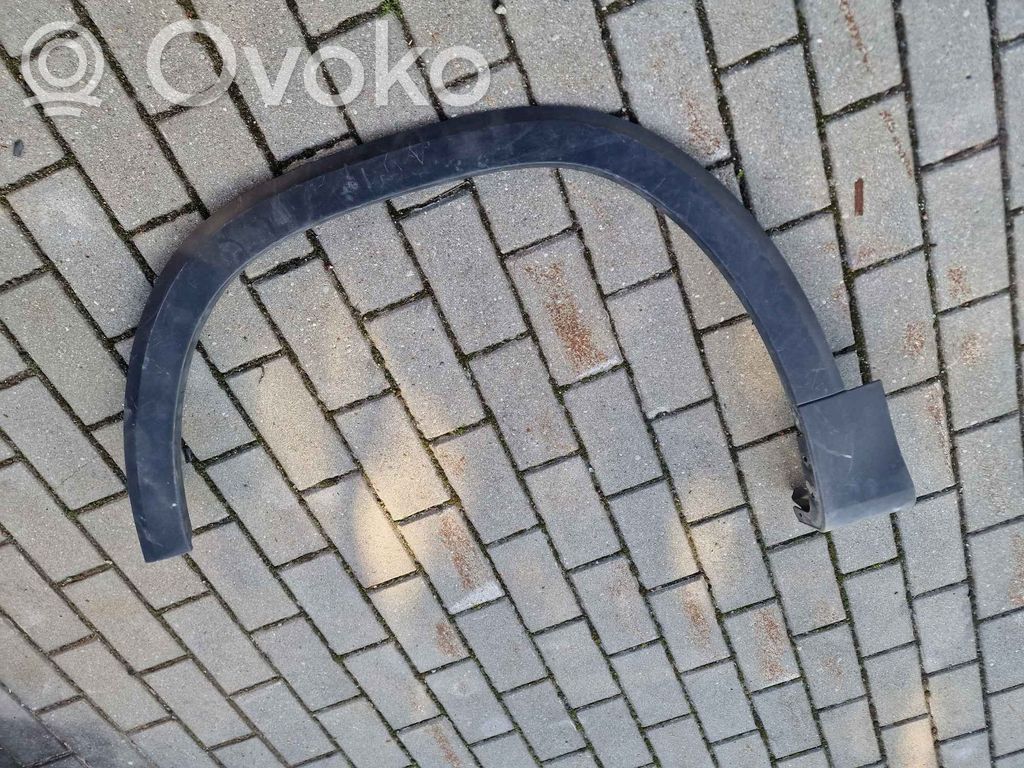 Mercedes-Benz EQB Listwa błotnika przedniego 