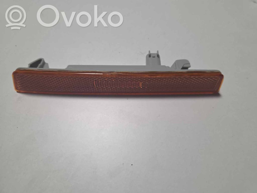Dodge Challenger Odblask przedni 