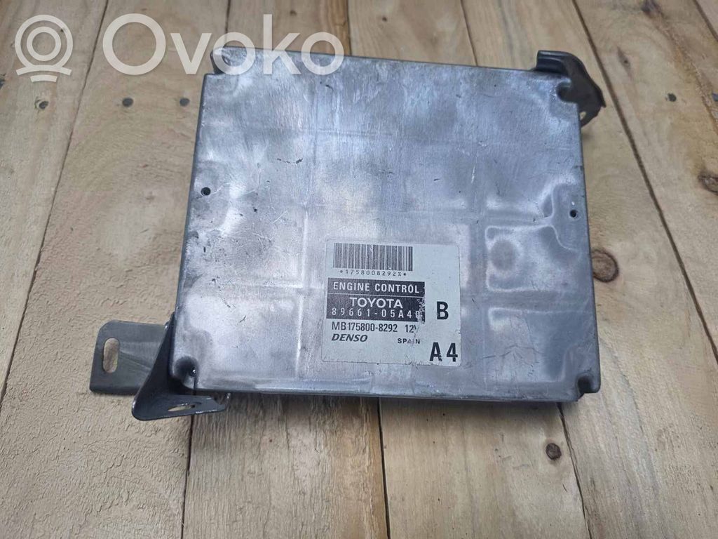 Toyota Avensis T250 Engine control unit/module 