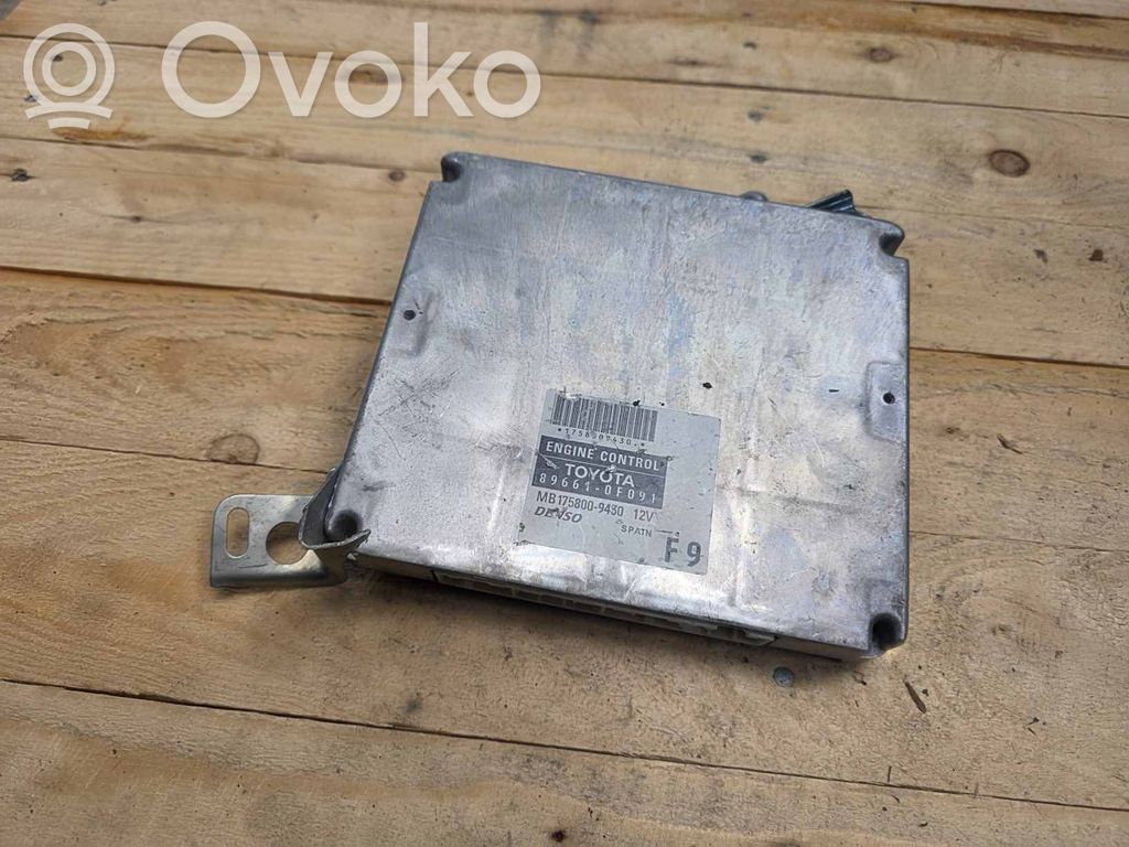 Toyota Corolla Verso AR10 Engine control unit/module 