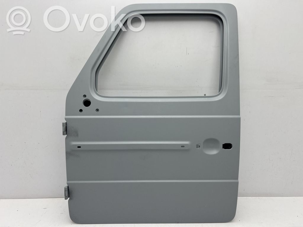 Mercedes-Benz Sprinter W906 Front door 