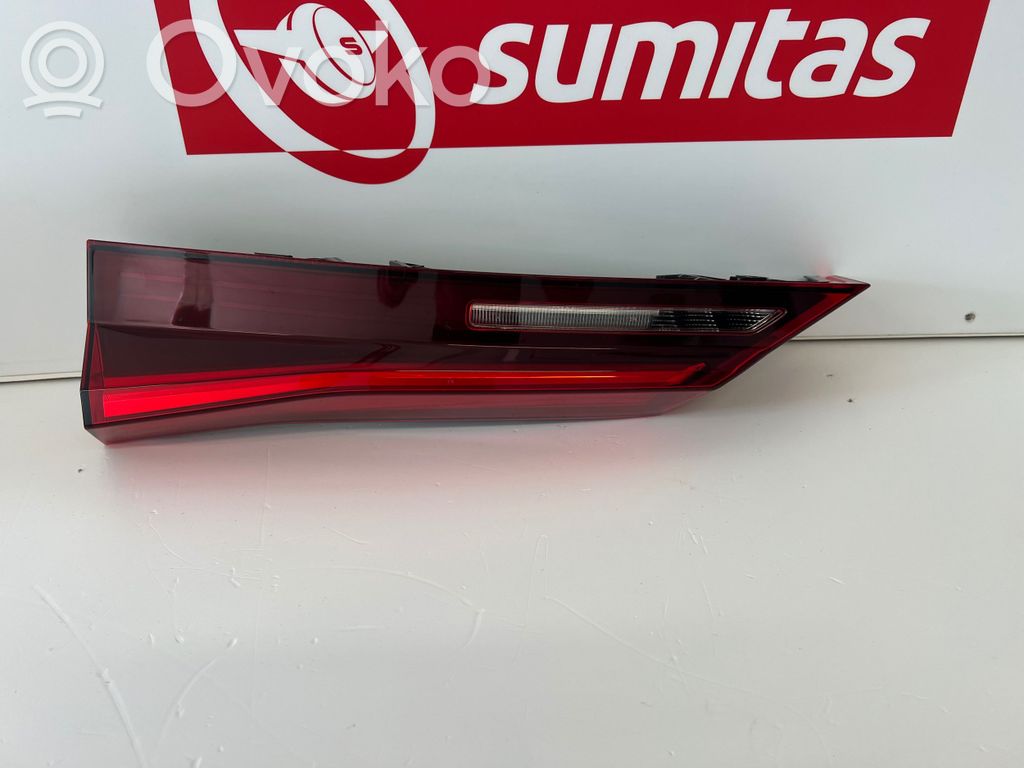 BMW X1 U11 Lampy tylnej klapy bagażnika 