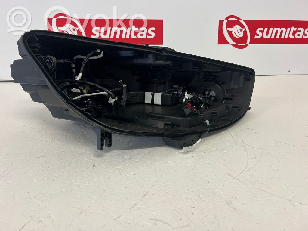 Audi A4 S4 B9 8W Scheinwerfer 