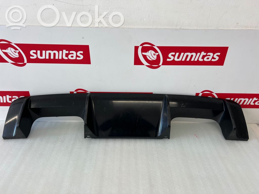BMW M4 F82 F83 Moldura inferior del parachoques trasero 