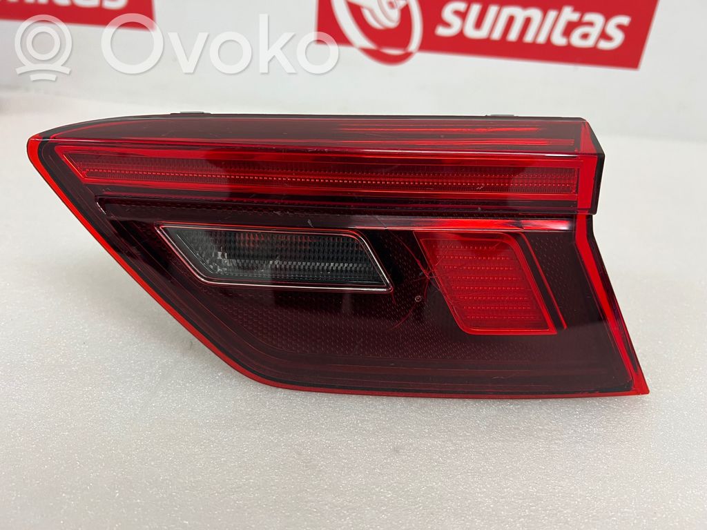 Volkswagen Tiguan Takaluukun takavalot 