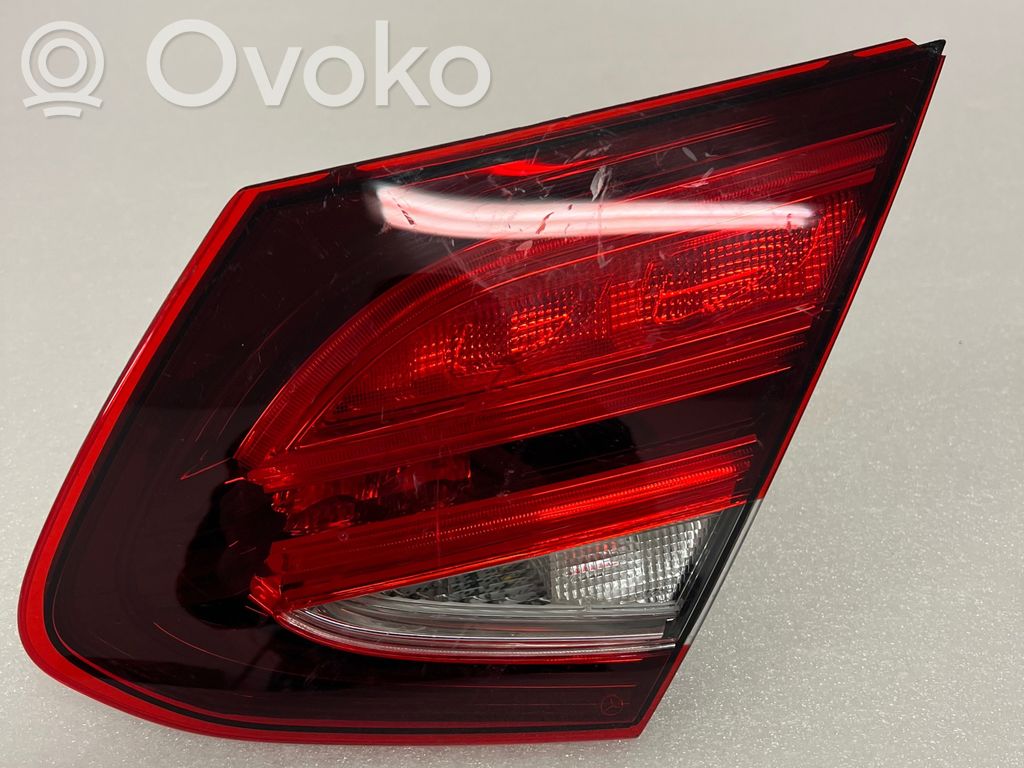 Lampy tylnej klapy bagażnika   A2059063805,00032314,2SD011786