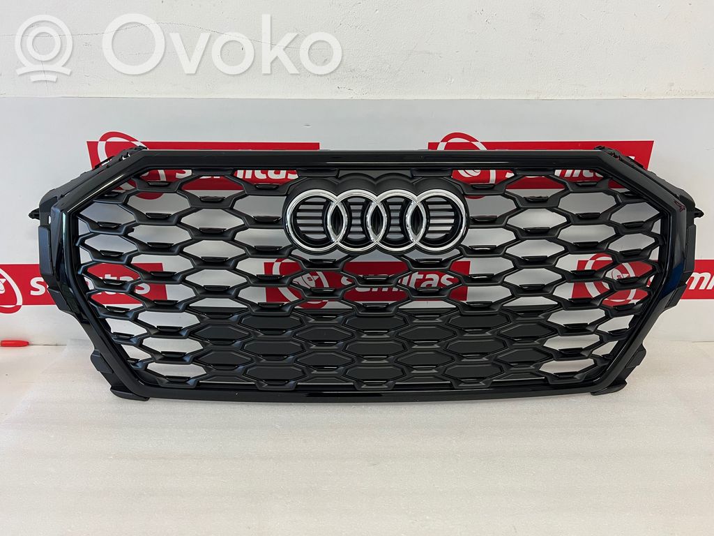 Audi Q3 F3 Griglia superiore del radiatore paraurti anteriore 