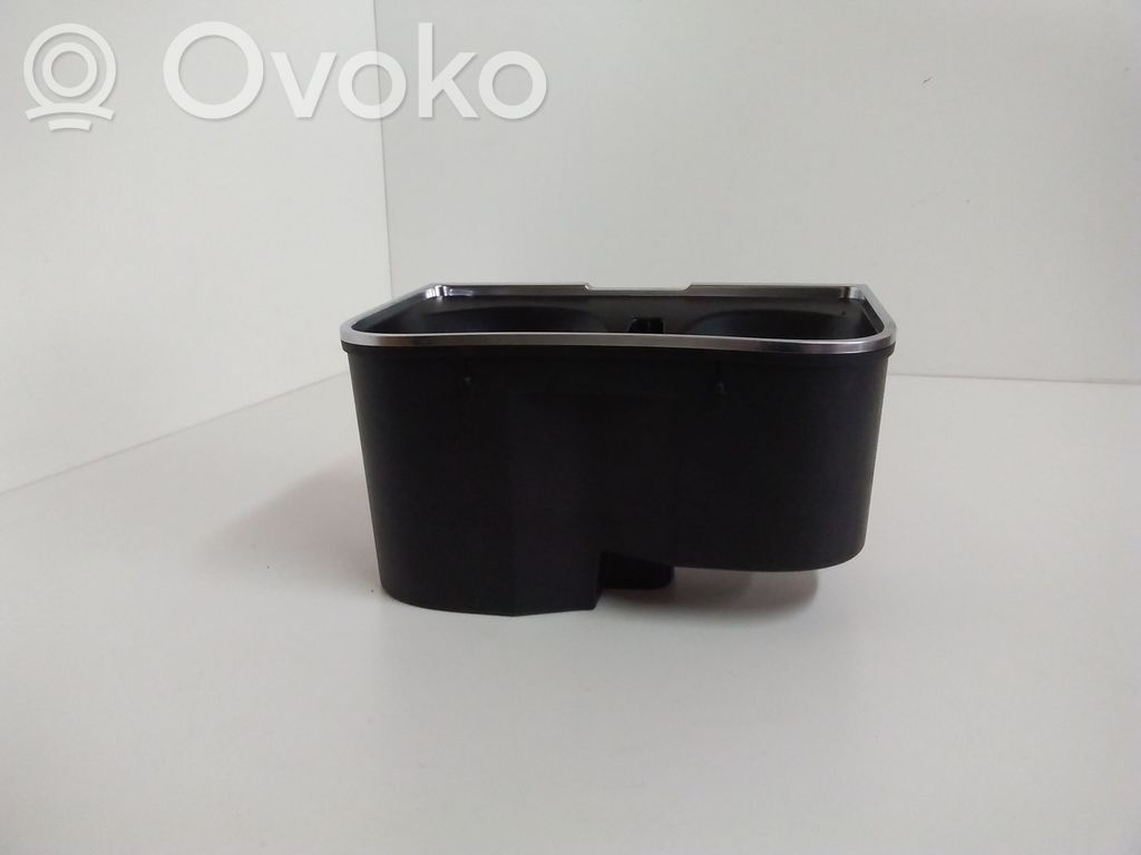 Jaguar XF Cup holder front 