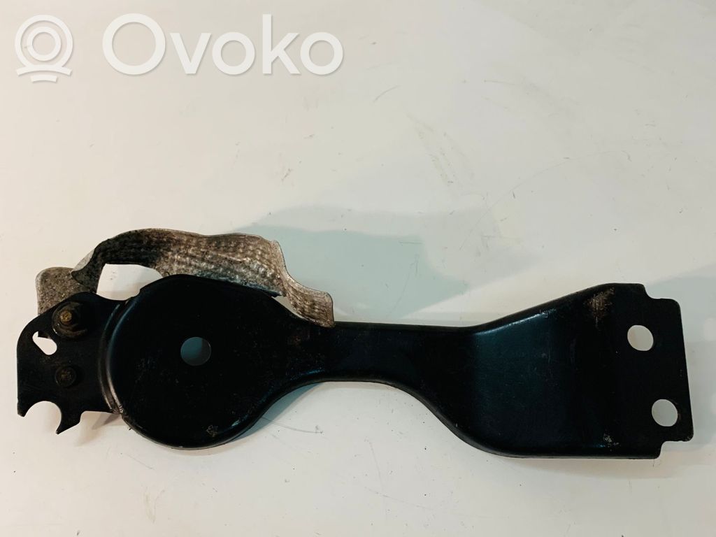Engine mounting bracket   J9C35A364AE