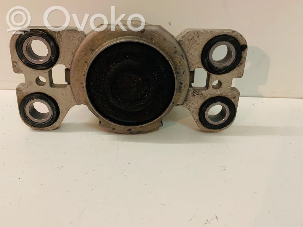 Engine mount bracket   EJ327M121AD,131118