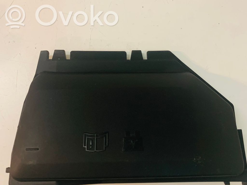 Jaguar E-Pace Fuse box cover 